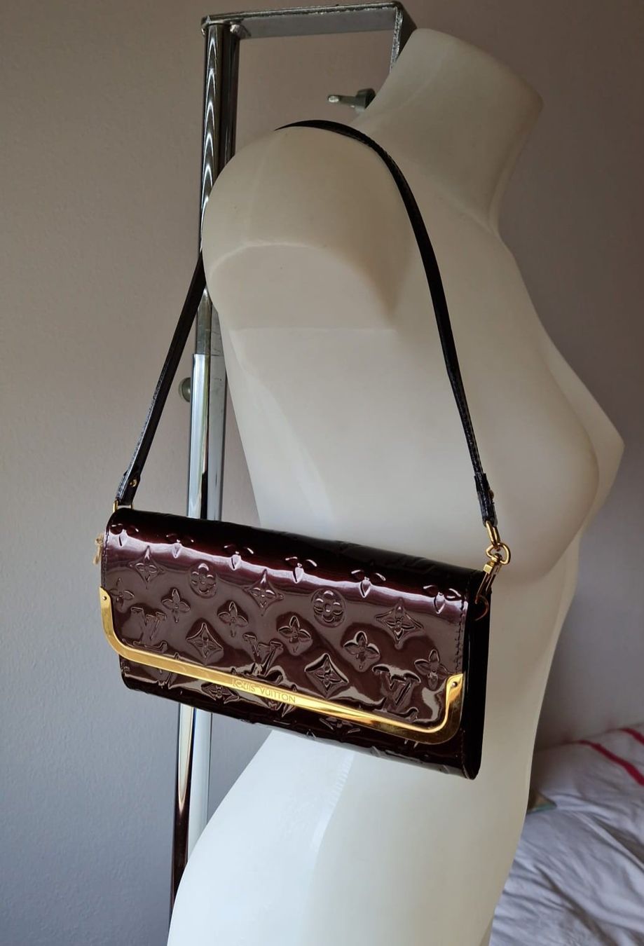 Louis Vuitton Taschen für Damen: Pochette lv amarante – Gebraucht aus Corteglia von ila_kz6b 2