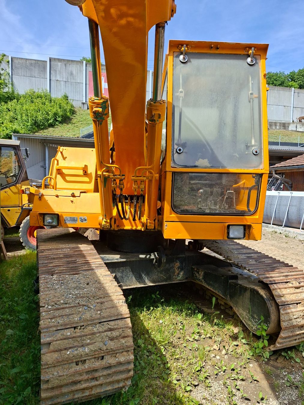 Liebherr Escavatori: Bagger Liebherr 900B 15t – Usato da Boningen venduto da Workhouse 3