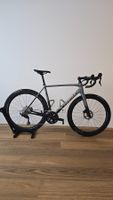 TREK Emonda mit Dura Ace C50 Carbonlaufräder + Wattpedale