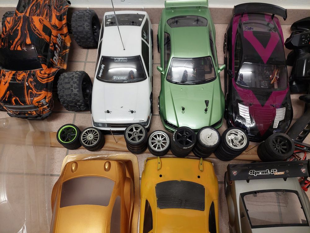RC Kits de montage: Lot RC Autos und Zubehör – D'occasion à Uster par Rudolf2506 3