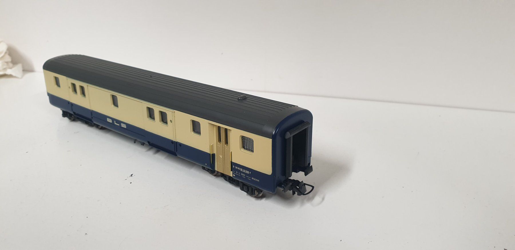 Lima Modelleisenbahnen: Lima BLS Gepäckwagen H0/DC – Gebraucht aus Geroldswil von TopTrain54 1
