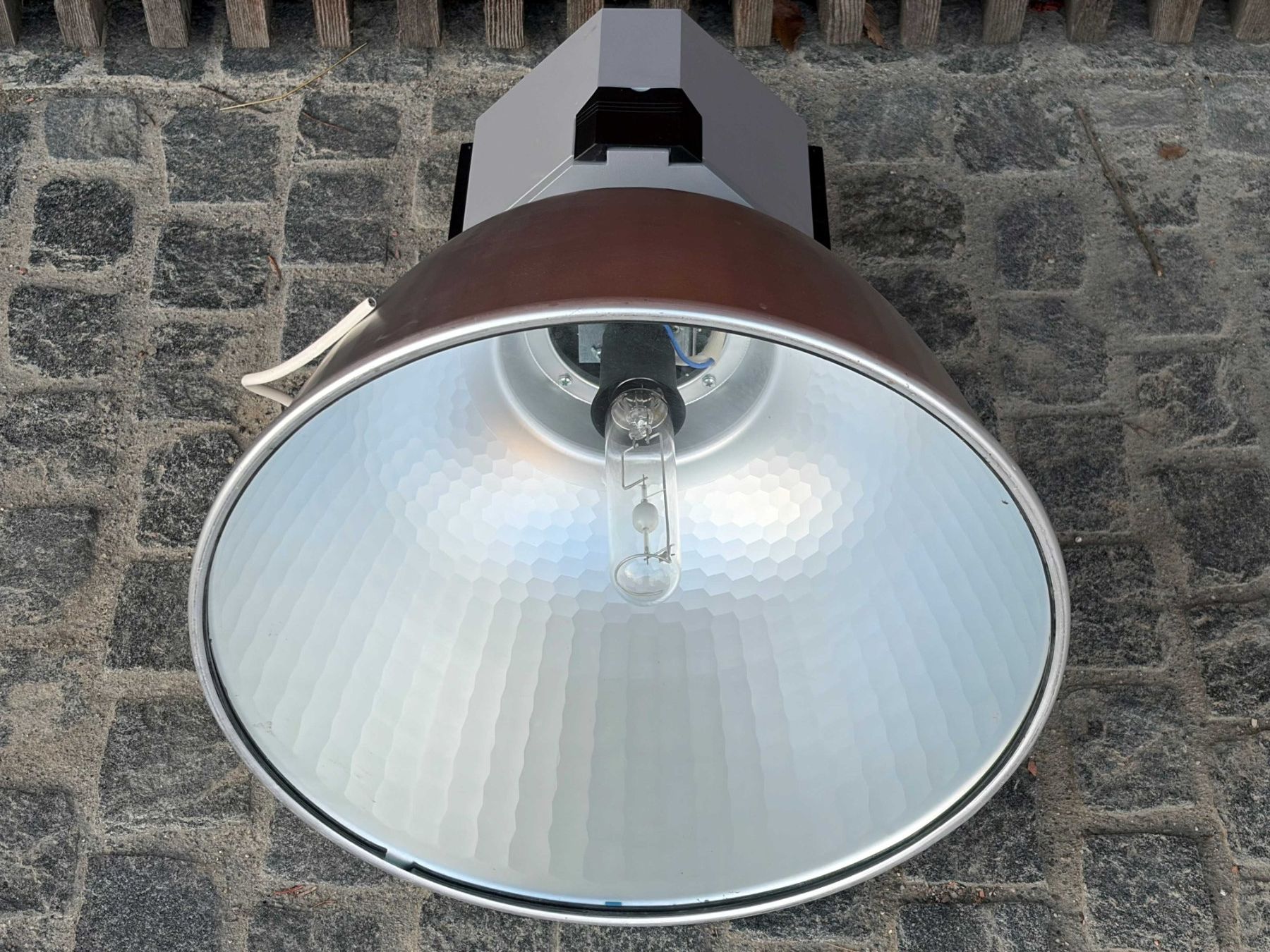 Schweizer Armee Lampade: Hallenlampe Industrielampe – Usato da Oberkulm venduto da OHO19 2
