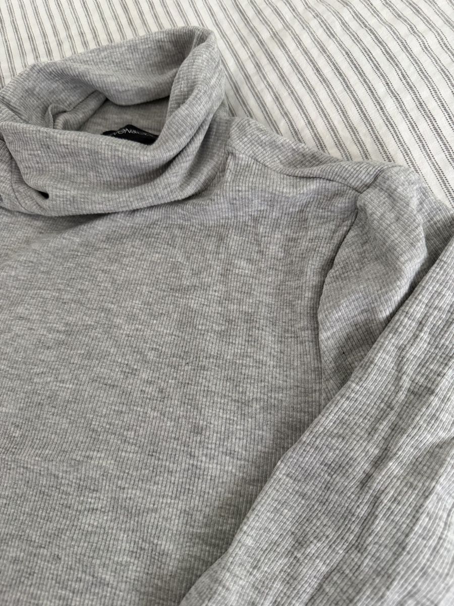 T-shirts: Turtleneck Langarm – D'occasion à Cham par leoniegrob 1