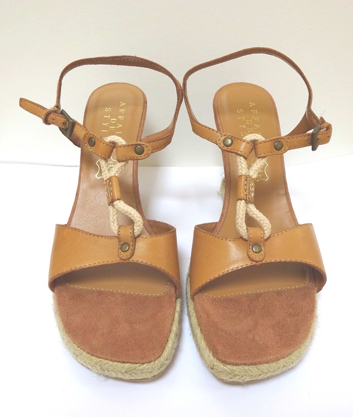 Scarpe da donna: Neue Leder Sandalen - braun - Grösse 39 – Nuovo (secondo la descrizione) da Zofingen venduto da Justizia_01 1
