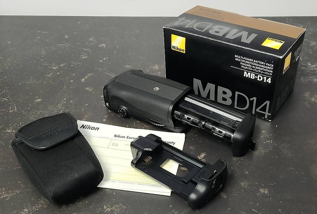 Nikon Caricatori & Batterie: Nikon MB-D14 – Usato da Les Avanchets venduto da PePaul74 2