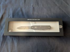 Victorinox Farmer X Alox Damast Limited Edition 2024