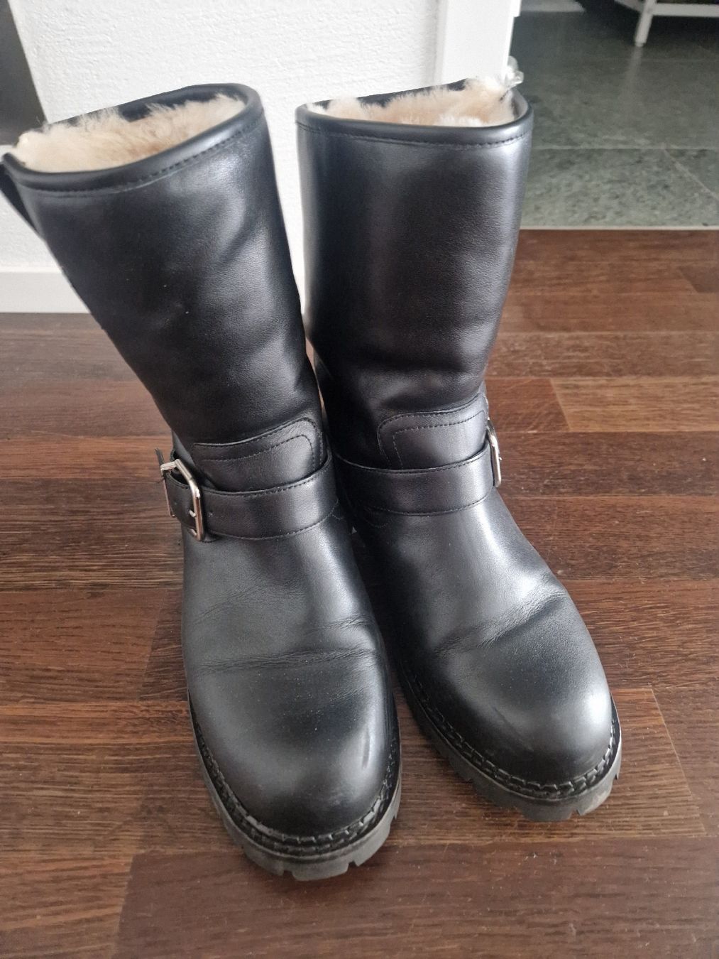 Scarpe da donna: Stiefelette Si Barcelona – Usato da Glattfelden venduto da Ivana5288 1