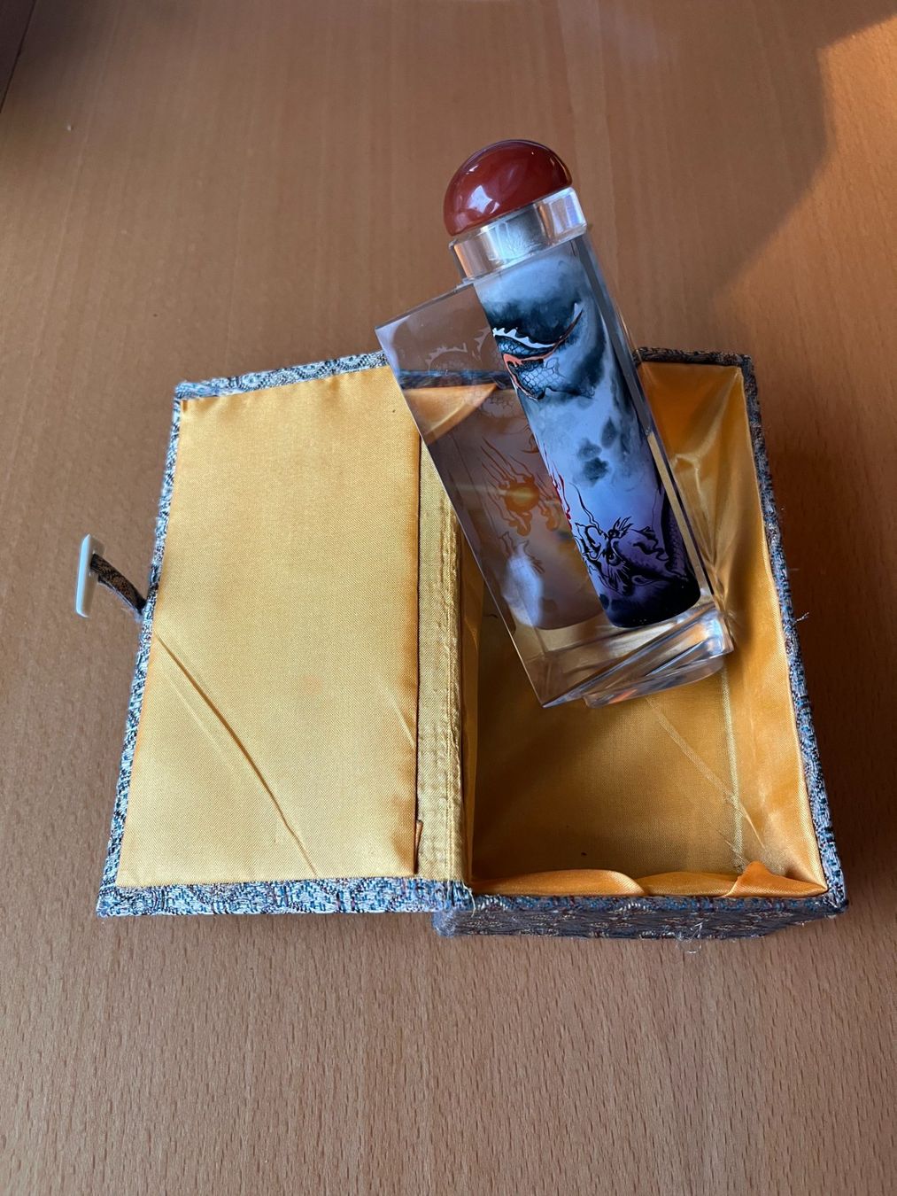 Flaconi: Chinesisches handbemaltes Fläschchen – Usato da Abtwil SG venduto da VincentVegas1