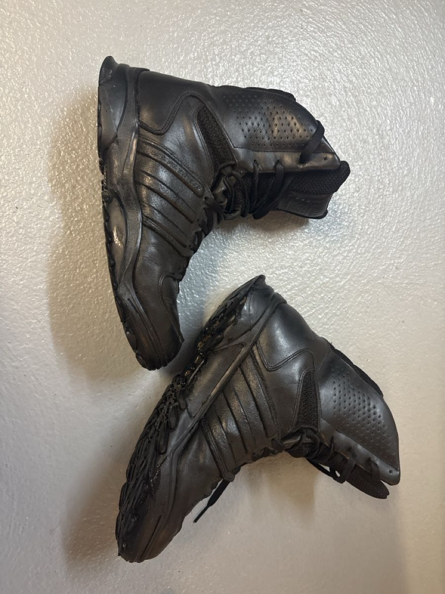 Adidas Chaussures hommes: Kampfstiefel Adidas Grösse 44 2/3 – D'occasion à Neerach par Opahl 4