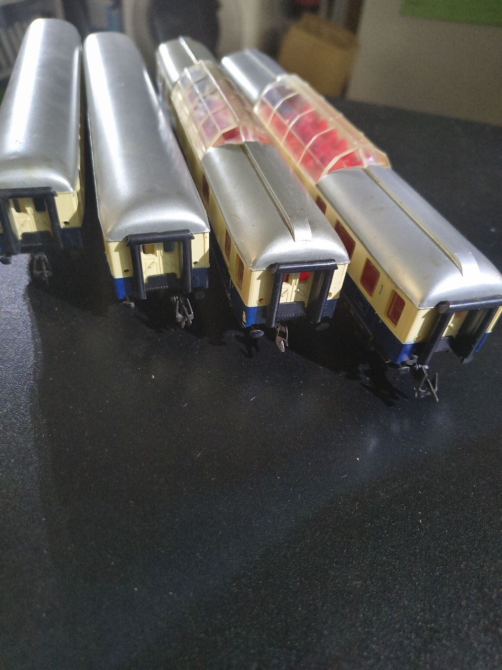 Modellini di ferrovie: 4 Reingoldwagen DB HO – Usato da Mesocco venduto da andergia 2