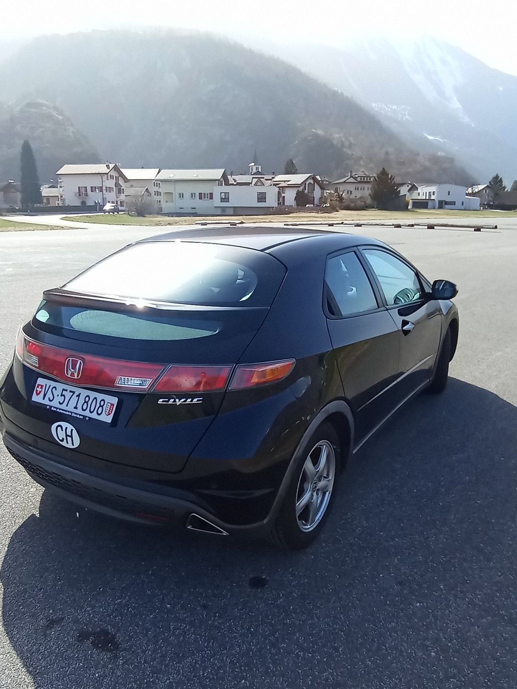 Honda Automobili: Honda Civic 1.8 Automatisch Getriebe – Usato da Turtmann venduto da Georgi8501 2