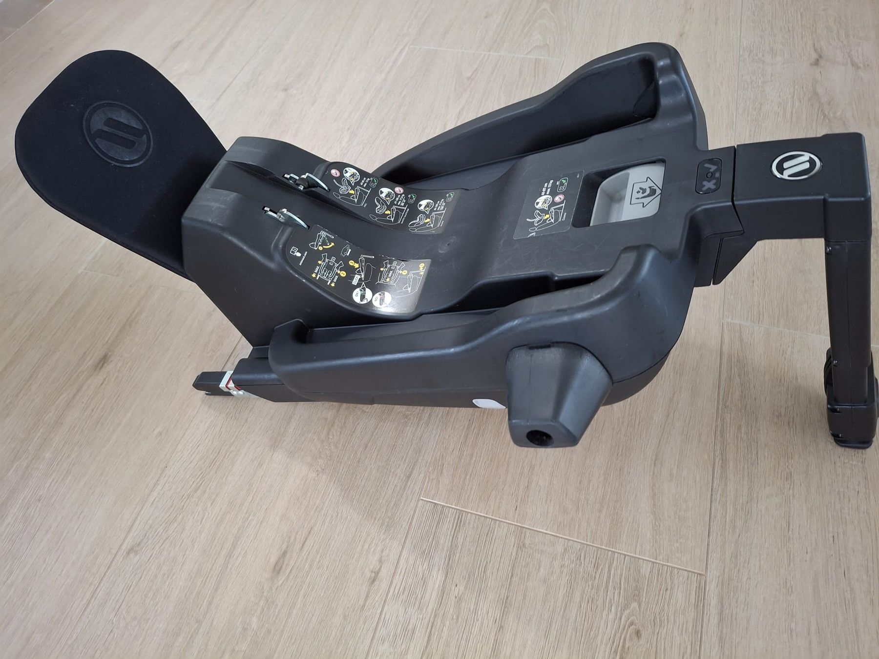 Auto-Kindersitze: Autositz Avionaut Pixel Pro inkl. Isofix – Gebraucht aus Schnottwil von jb_39 2