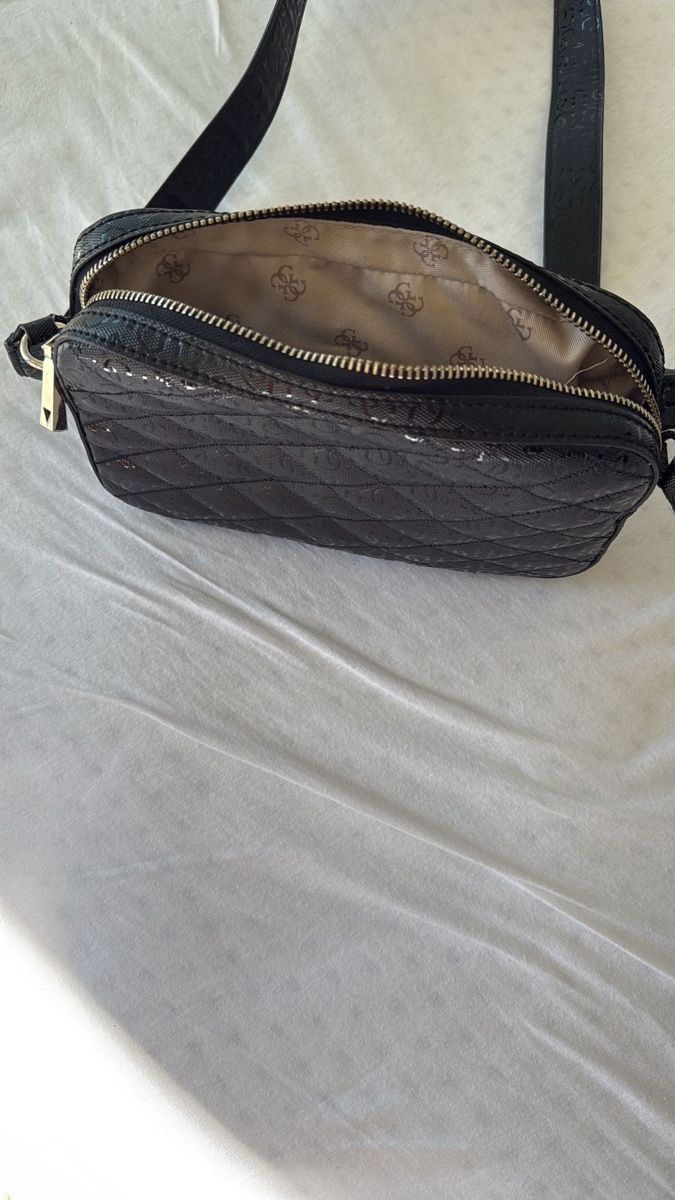 Guess Borse da donna: Guess Tasche – Nuovo (secondo la descrizione) da Adliswil venduto da jasmine.k.m 1