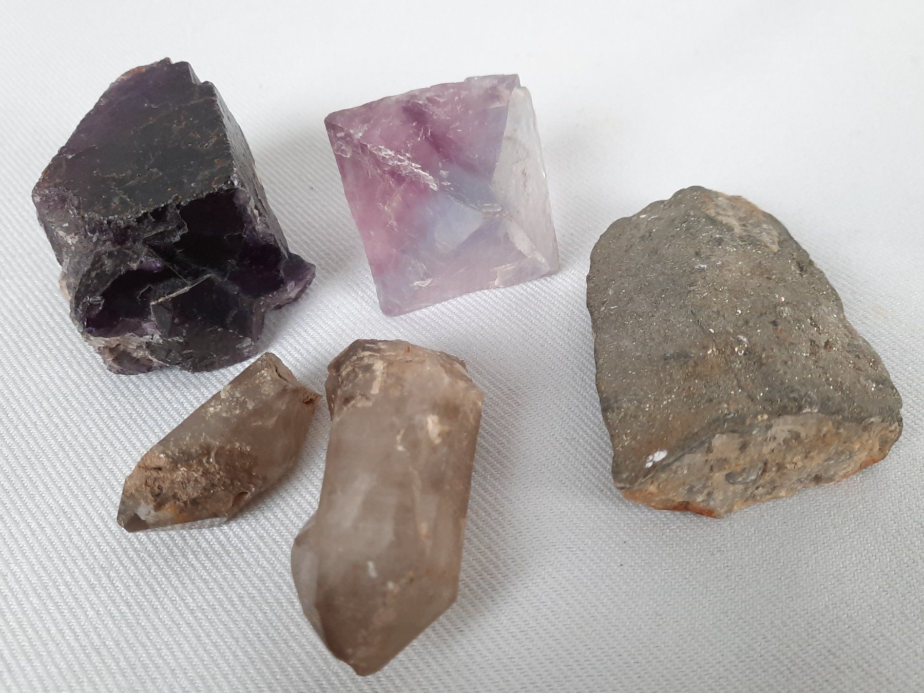 Minerali & Pietre curative: Diverse Mineralienbruchstücke – Usato da Beinwil am See venduto da Restwert_Beinwil