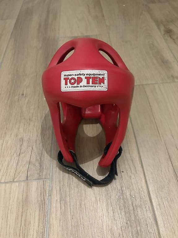 Protections: TopTen Kopfschutz – D'occasion à sins par heg_2ns5