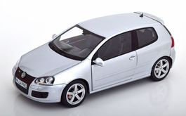 VW Golf V GTI Pirelli 2007 silber met.      1:18 von NOREV