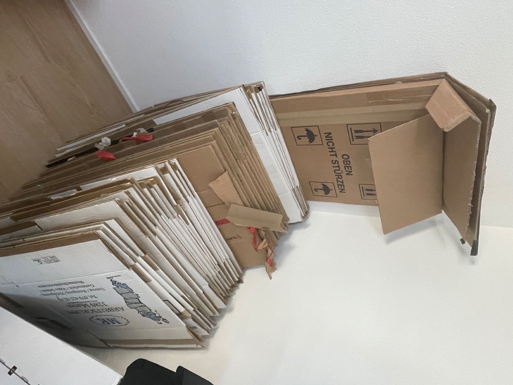 Cartoni: Moving boxes – Usato da Luzern venduto da pha_ny5j