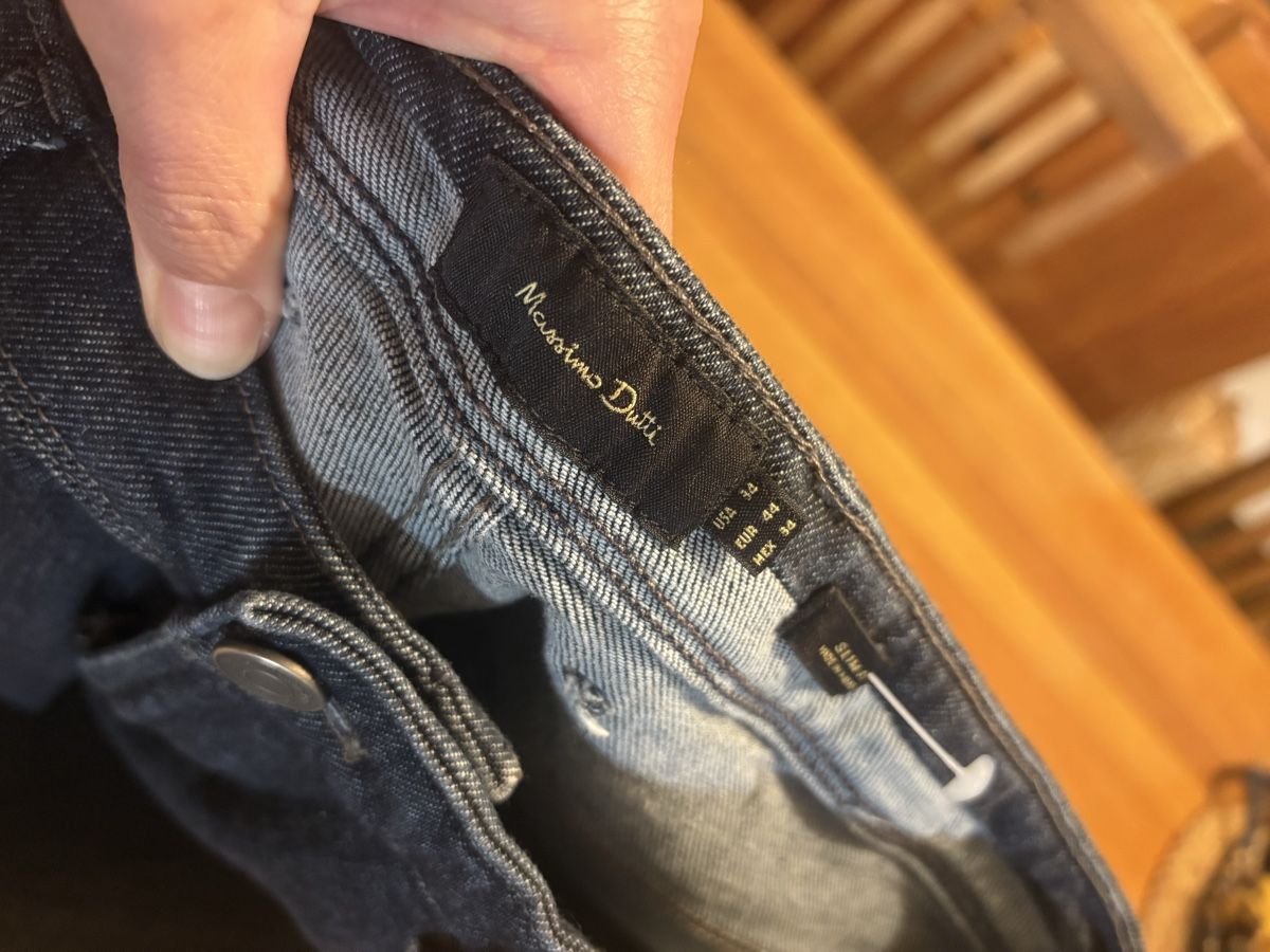 Massimo Dutti Jeans: Pantalon Massimo Dutti taille EUR 44 – Usato da Attalens venduto da Skorpionica 1