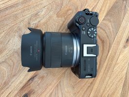 Canon EOS R50V RF-S 14-30mm Kit inkl. Sonnenblende