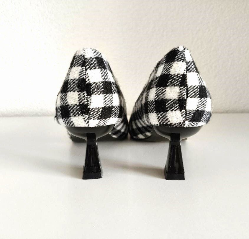 Scarpe da donna: NEUER MODISCHER PUMPS IN SCHWARZ/WEISS, GRÖSSE 37 – Nuovo e nell'imballaggio originale da Dielsdorf venduto da SHOES_BY_SYLVI 2