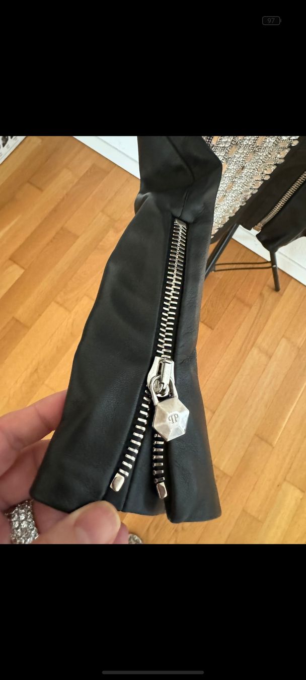 Philipp Plein Giacche: Philipp Plein Lederjacke Grösse S mit Swarovsky – Usato da Winterthur venduto da style-and-design.zrh 5