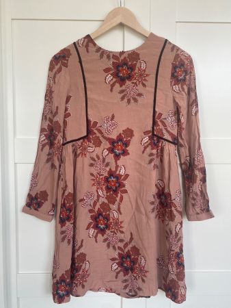 Zara Girls Tunikakleid Grösse 13/14, 164 cm geblümtes Muster