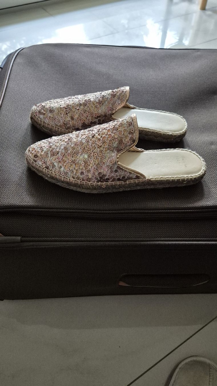 Chaussures femmes: espadrille a sequins – Neuf (Voir description) à Rolle par pat_n5p5 1
