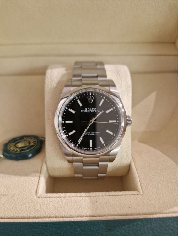 Rolex Orologi: Rolex Oyster Perpetual 39mm 114300 – Usato da Root venduto da AventadorSV 1