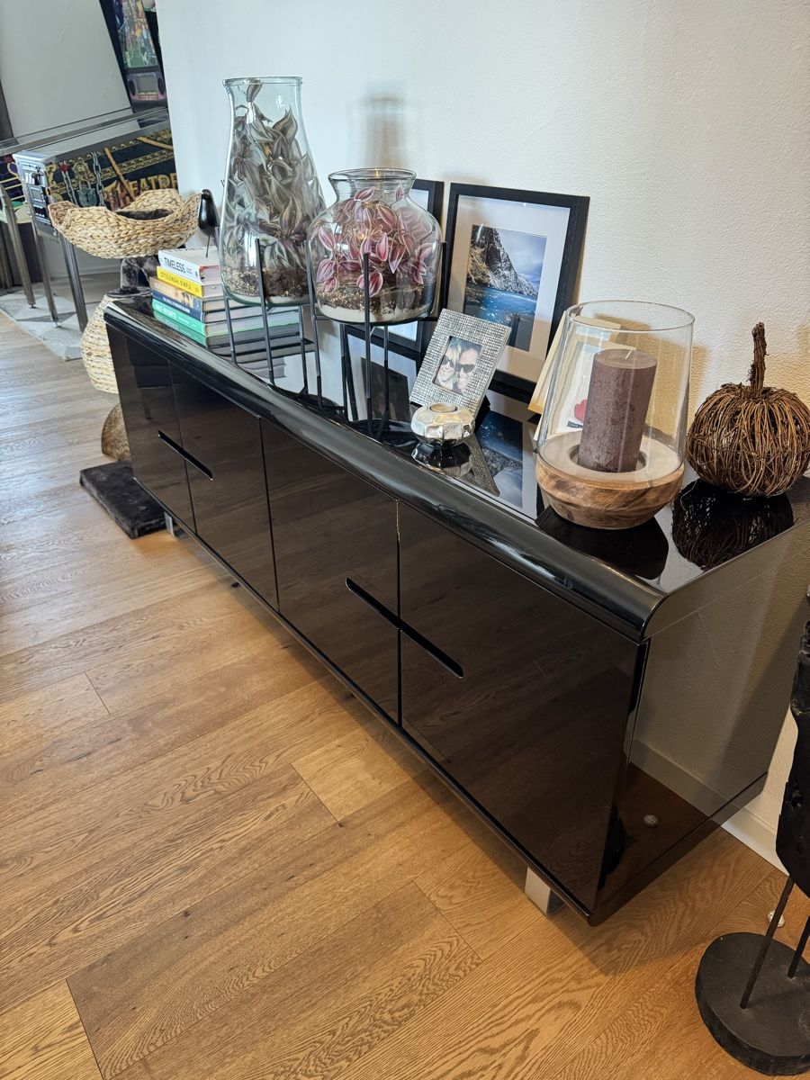 Credenze: Ensemble de 3 meubles design noirs laqués – Usato da Langenthal venduto da ori_jjx2 1