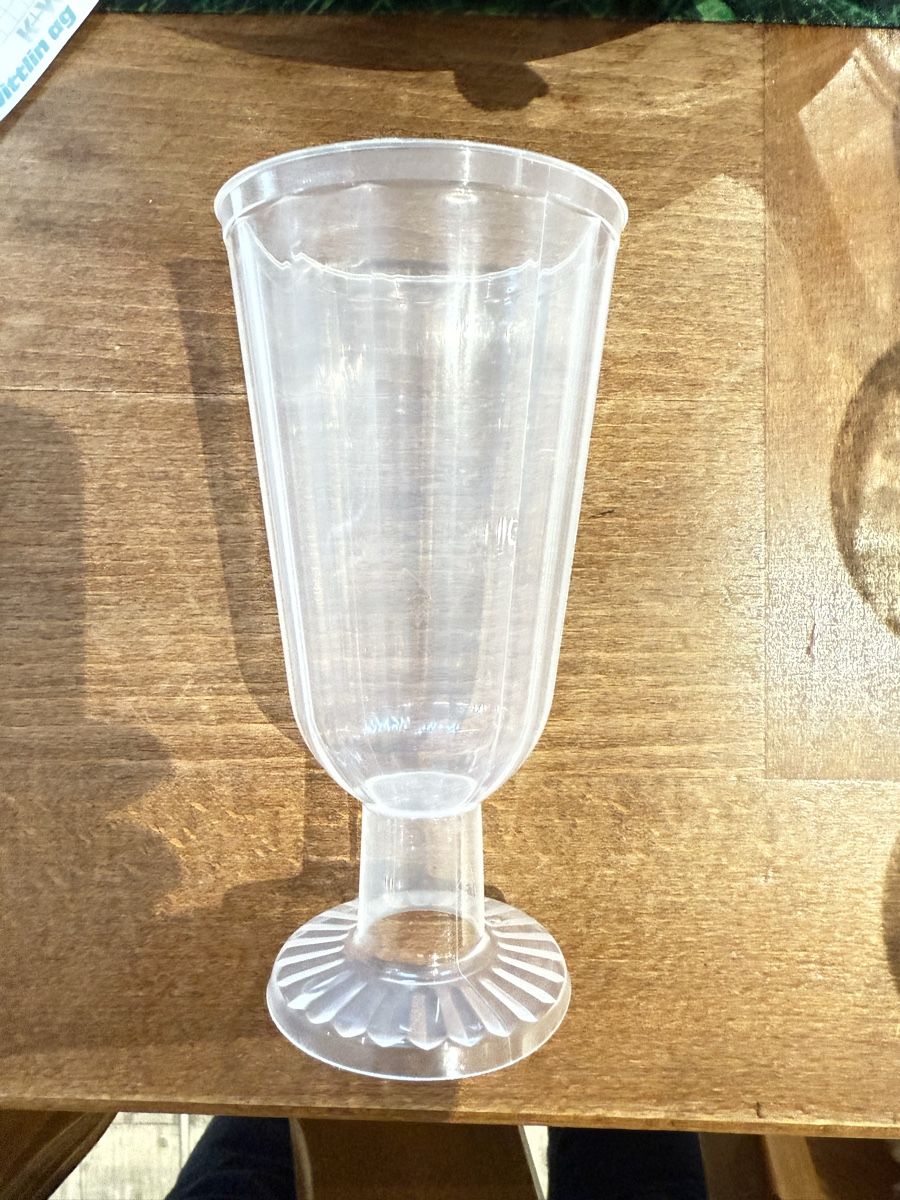 Set di piatti: Kaffe Becher Plastik Tee Einweg  Kaffe fertig – Nuovo (secondo la descrizione) da Haegendorf venduto da Chruege