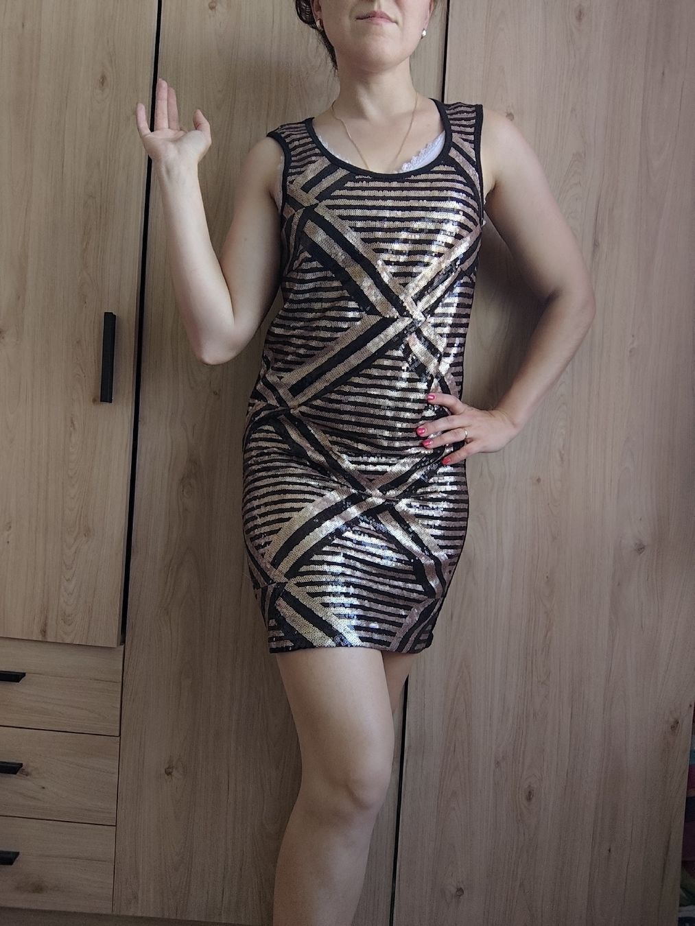 Vero Moda Vestiti: Sparkly Geometric Mini Dress M Vero Moda – Usato da Mägenwil venduto da VintageGirly 4