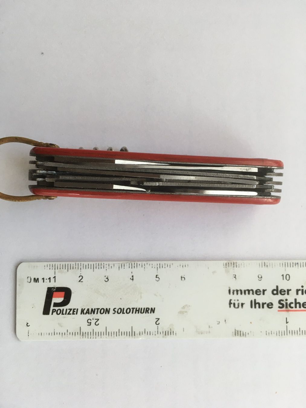 Coltelli tascabile: Multifunktionales Sackmesser – 11-teilig – Usato da Grenchen venduto da Kogi7 2