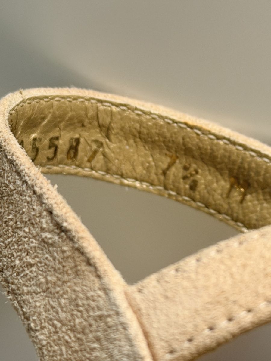 Stuart Weitzman Chaussures femmes: Stuart Weitzman beige Gr 37.5 – Neuf (Voir description) à Zumikon par DesignDeluxe 6