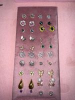 Lot de nombreuses boucles d'oreilles NEUVES