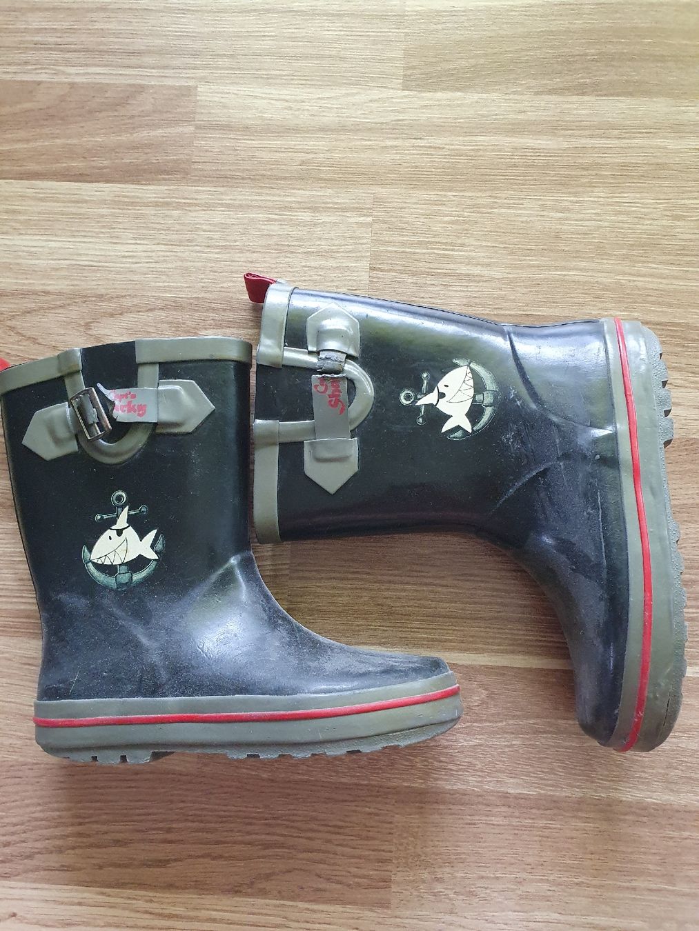 Scarpe per ragazzi: Kinder Gummistiefel, Gr. 30/11.5 – Usato da Zürich venduto da Trei05