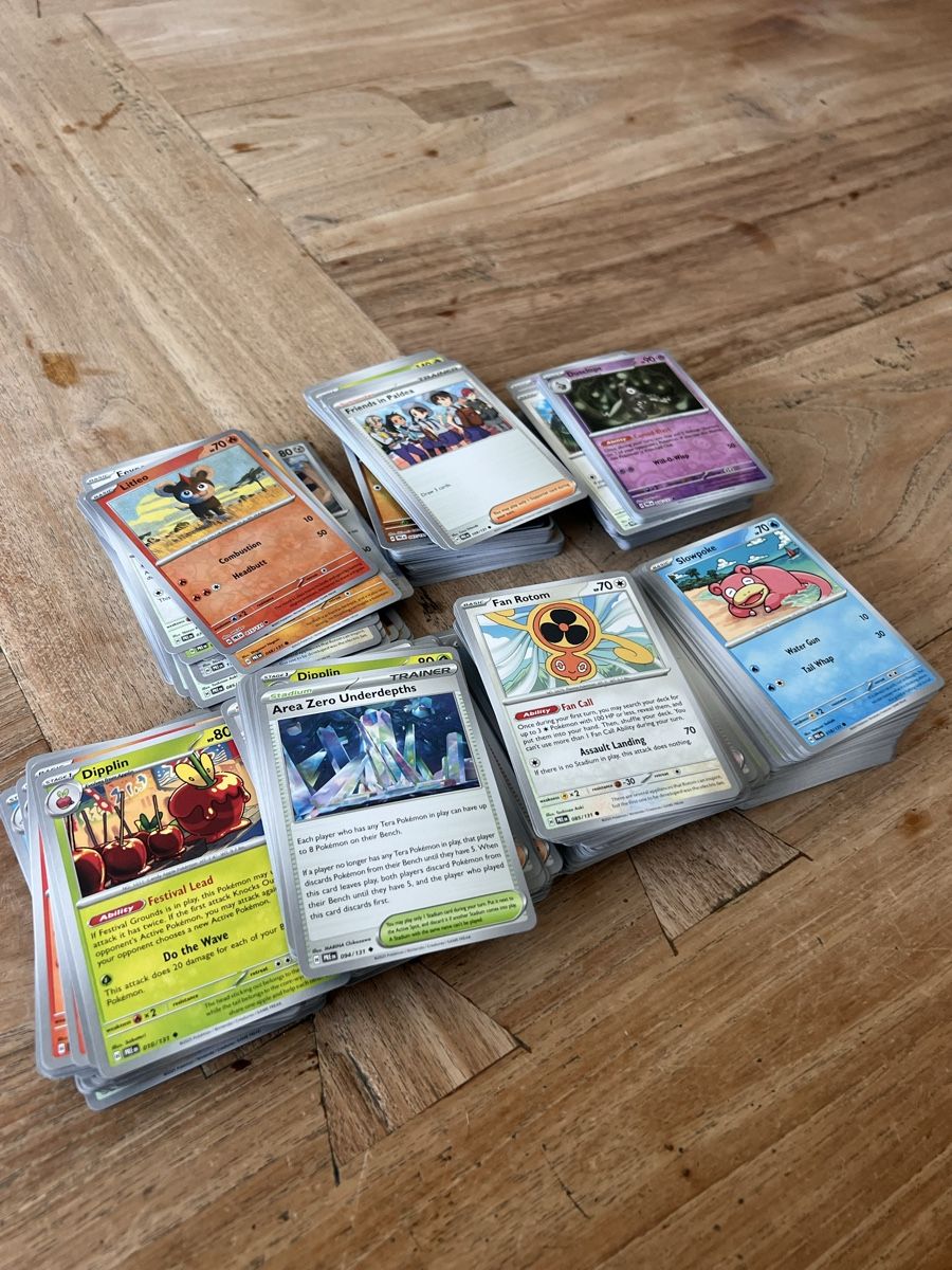 Pokémon Carte collezionabili: Prismatic Evolution Bulk, über 350 Karten, Englisch NM – Nuovo (secondo la descrizione) da Zollikon venduto da inf_l5jd 2