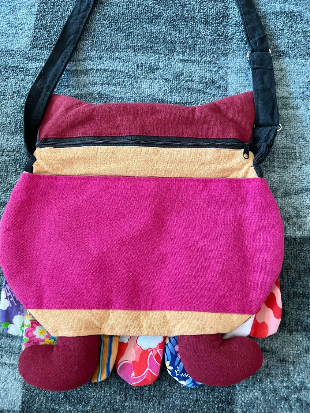 Taschen für Damen: Damen Bunte Tasche Handmade Eule 32cm – Gebraucht aus Frenkendorf von Style365 5