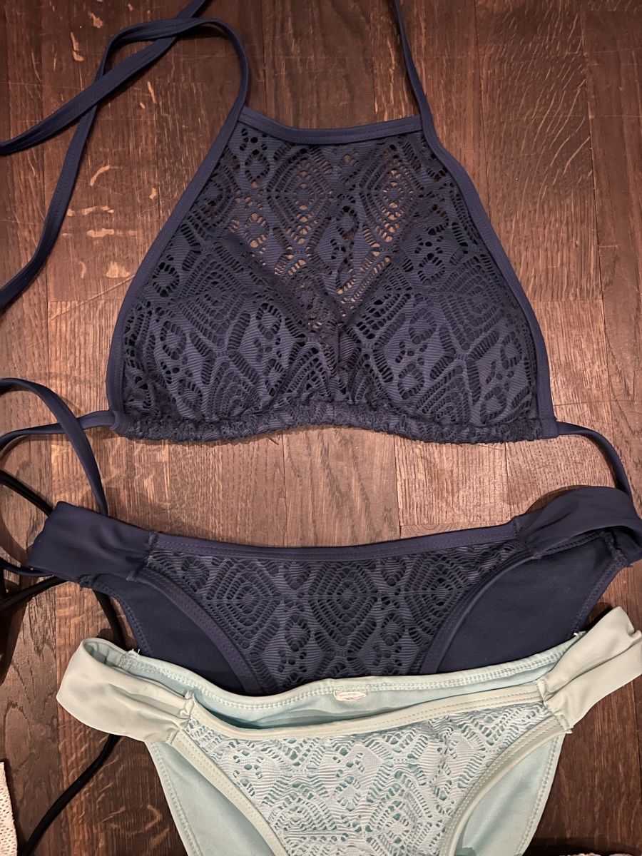 Costumi da bagno & Bikini: Schöne Bikinis Gr S – Usato da Gattikon venduto da Sunshine4. 3