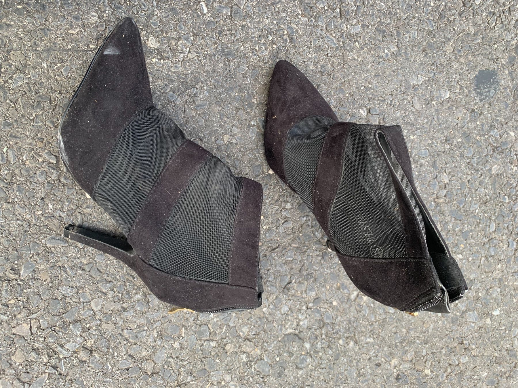 Scarpe da donna: Talons noires chic – Usato da Montreux venduto da iizaa811