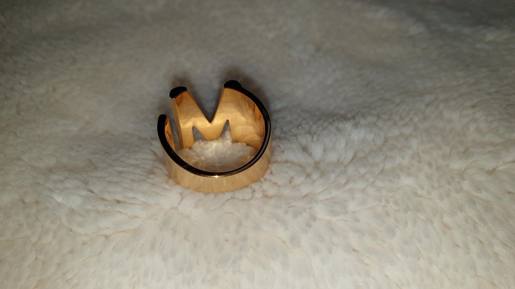 Anelli: Verstellbarer Ring - Buchstabe "M" – Nuovo e nell'imballaggio originale da Würenlos venduto da JRP_71 4