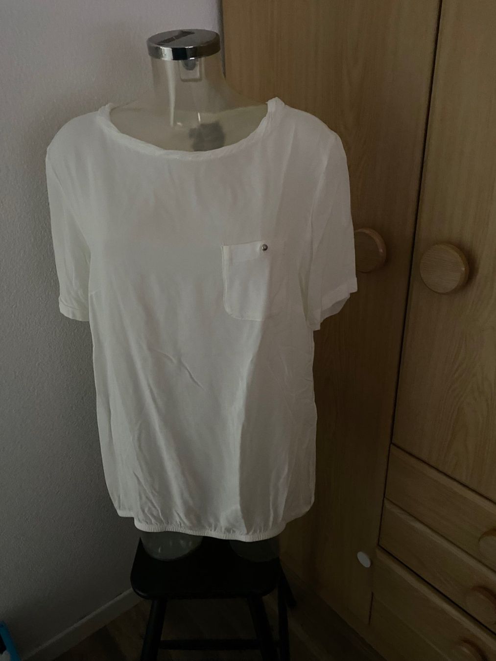 S.Oliver T-Shirts: s.Oliver Wild Hearts.......Shirt weiss Grösse 42 – Gebraucht aus Allenwinden von Obalu