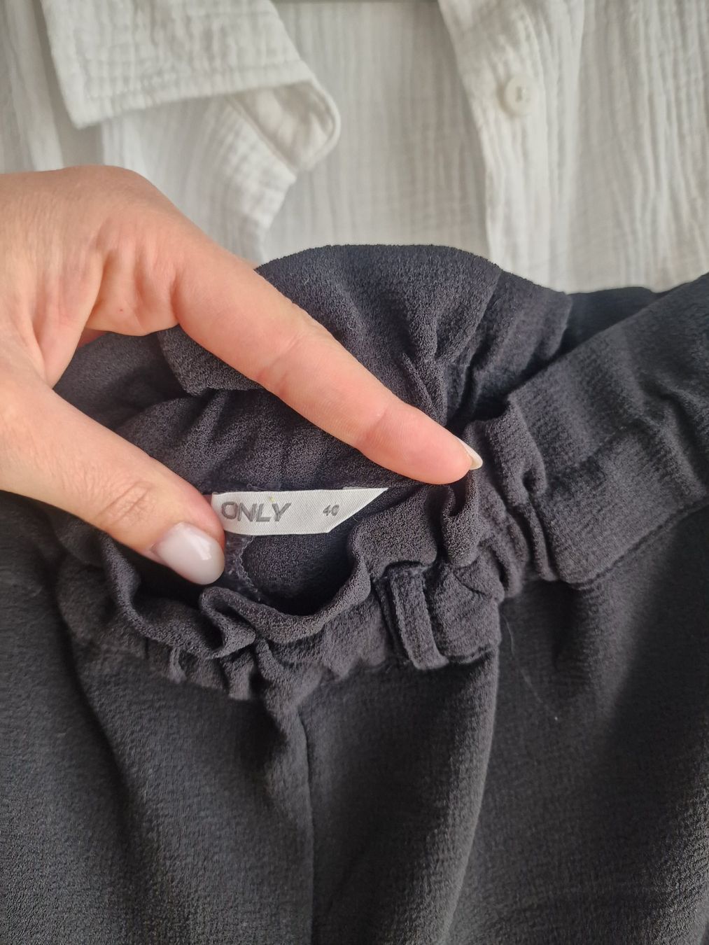Only Pantaloni: Only Shorts – Usato da Altishausen venduto da ter_58nj 1