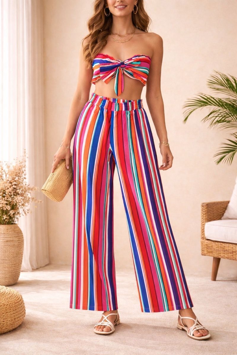 Lots de vêtements: ENSEMBLE RAYÉ 2 PIÈCES TOP ET PANTALON – Neuf (Voir description) à Lausanne par KeNaChic