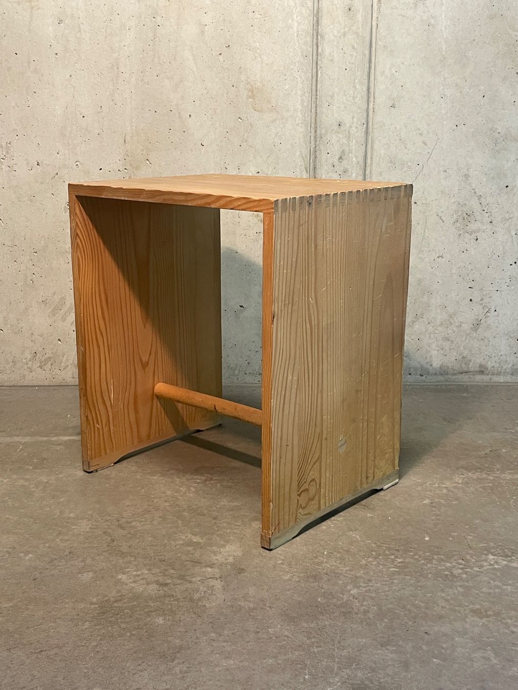 Vitra Sgabelli: Max Bill Ulmer Hocker – Usato da Zürich venduto da starch.studio 2