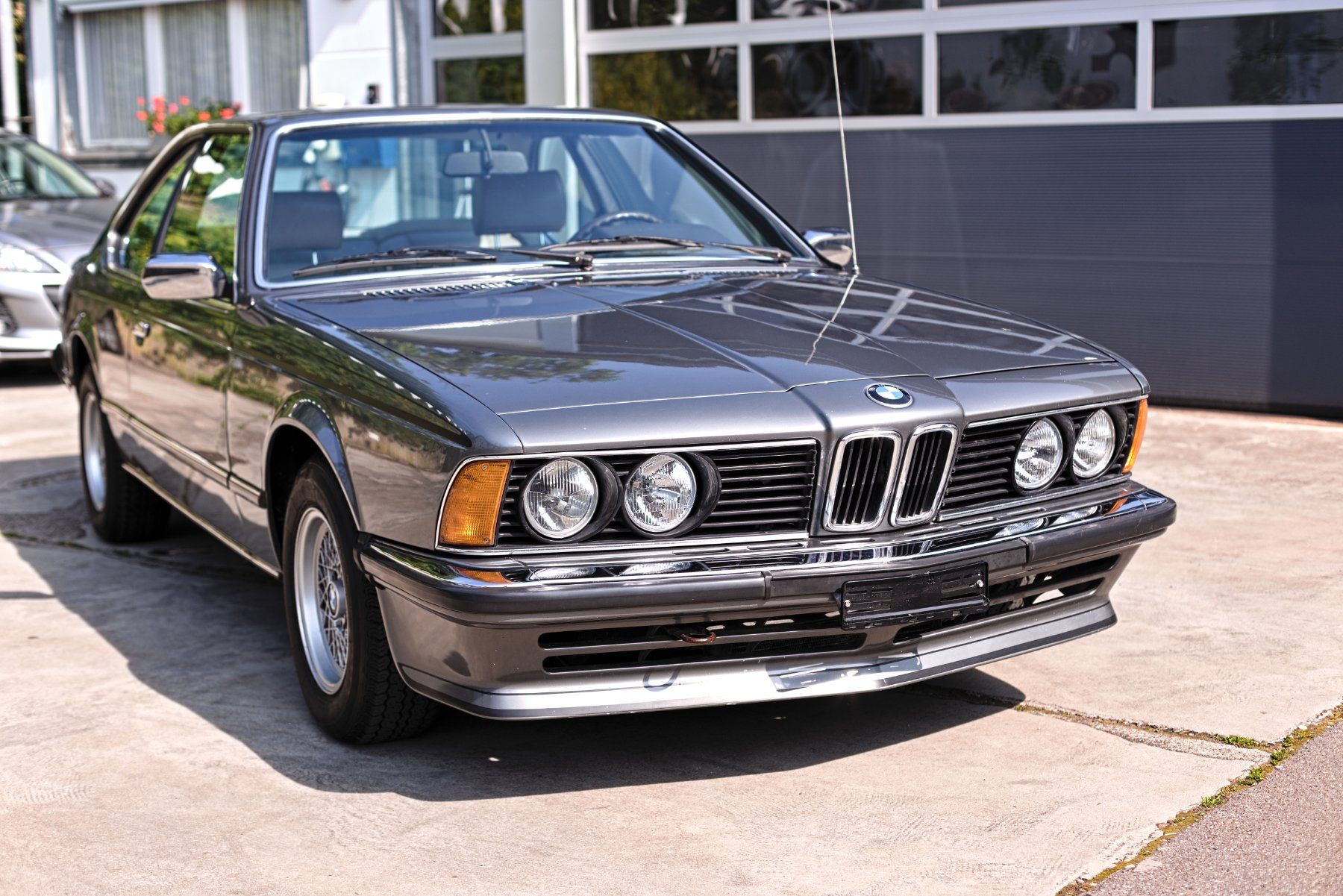 BMW Autos: Oldtimer BMW 635 CSi aus 1. Hand – D'occasion à Windlach par Aeschbacher8175