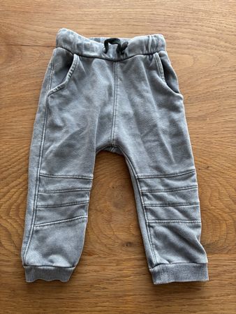 H&M Kinder Hosen grau Grösse 80 guter Zustand