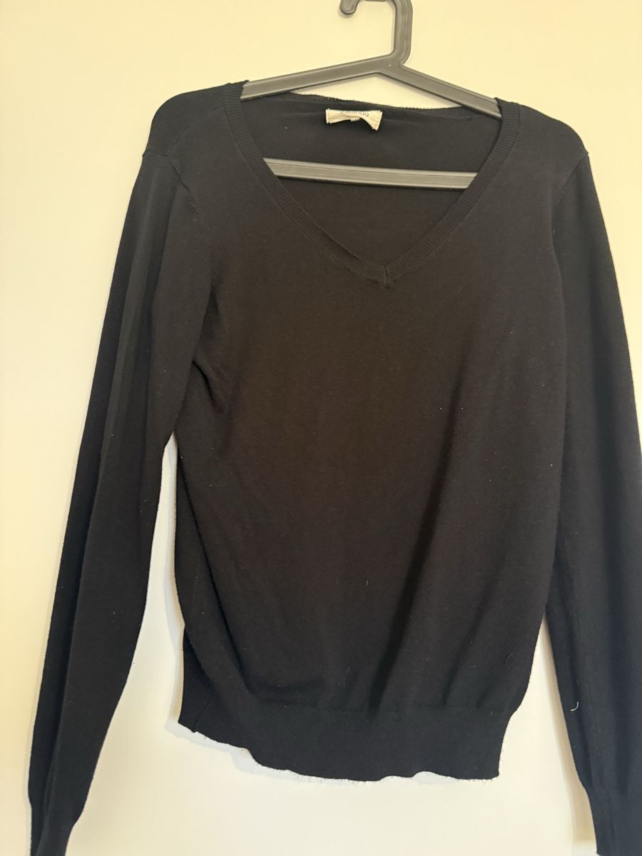 Pulls & Sweat-shirts: Damen Pullover schwarz Grösse S – D'occasion à Muttenz par Bea_dbr 1