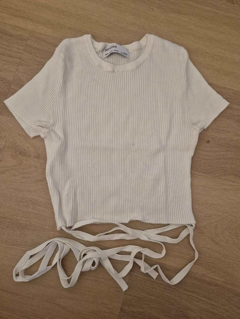 Bershka T-shirt: Weisses Sommer Top/T-Shirt – Usato da Brügg BE venduto da bea_g5lc 2