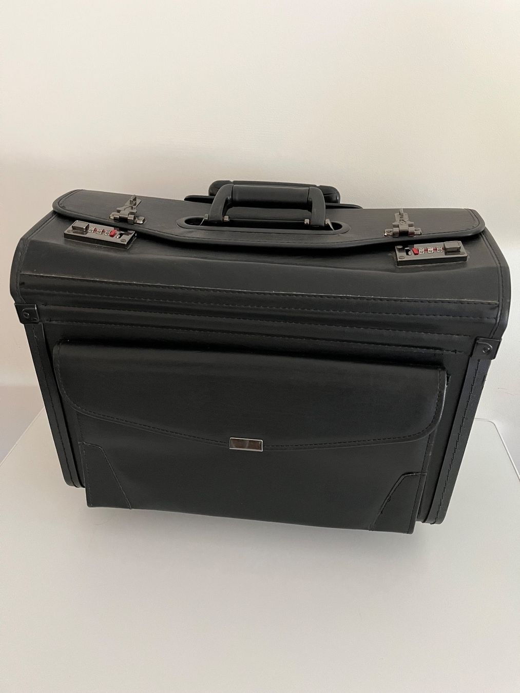 Valigie & Borse: Trolley Pilotenkoffer Kunstleder‪ – Usato da Muralto venduto da Kdale2