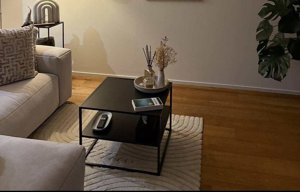 Tavoli: Quadratischer Couchtisch schwarz – Usato da Lauerz venduto da AnjaCarina01 2
